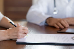 Negotiating a Travel Nurse Contract